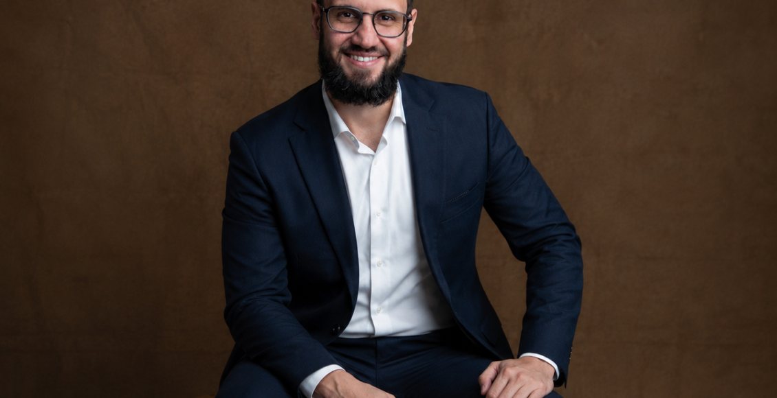Paulo Brenha destaca que o cliente transita entre os ambientes físico e digital, e a empresa que sabe ler esse comportamento ganha relevância.