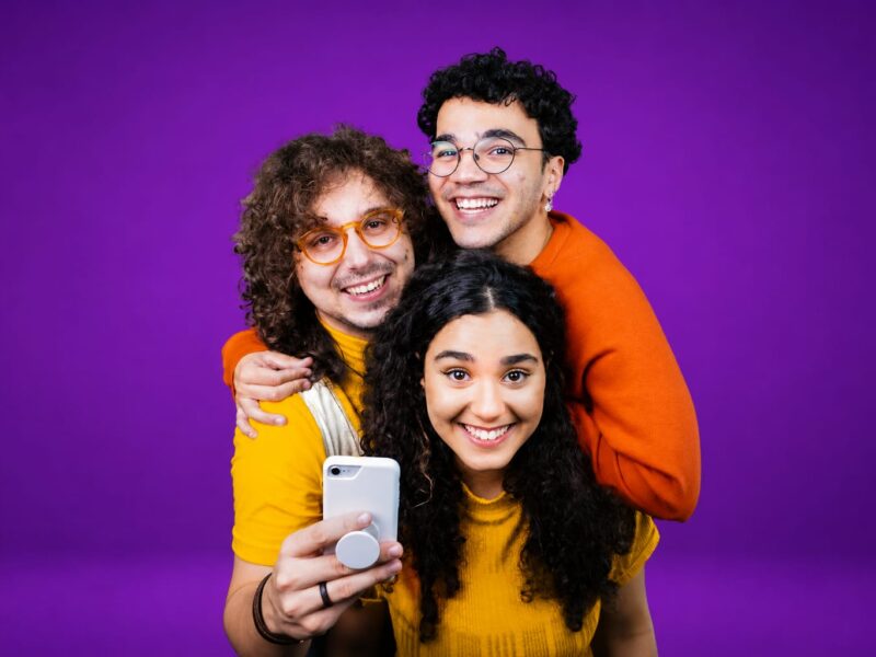 Irmãos Cauwave estreiam na Flamus com conteúdos exclusivos