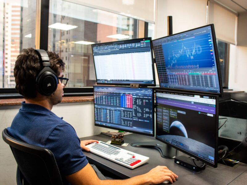 Por que o acesso à inteligência de mercado faz diferença na gestão de patrimônios