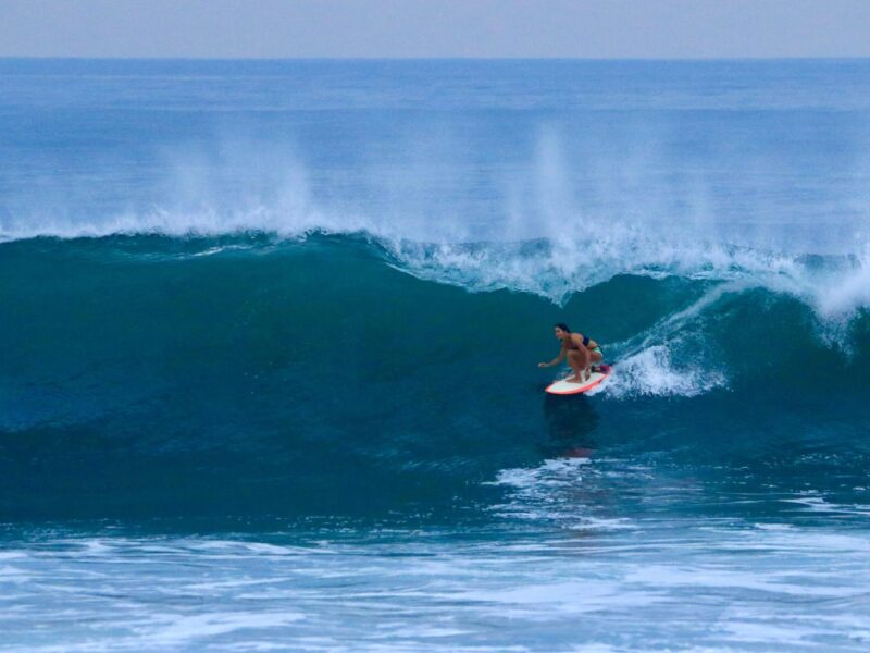 Para Tayane Dalazen, o maior luxo é viver no ritmo do mar