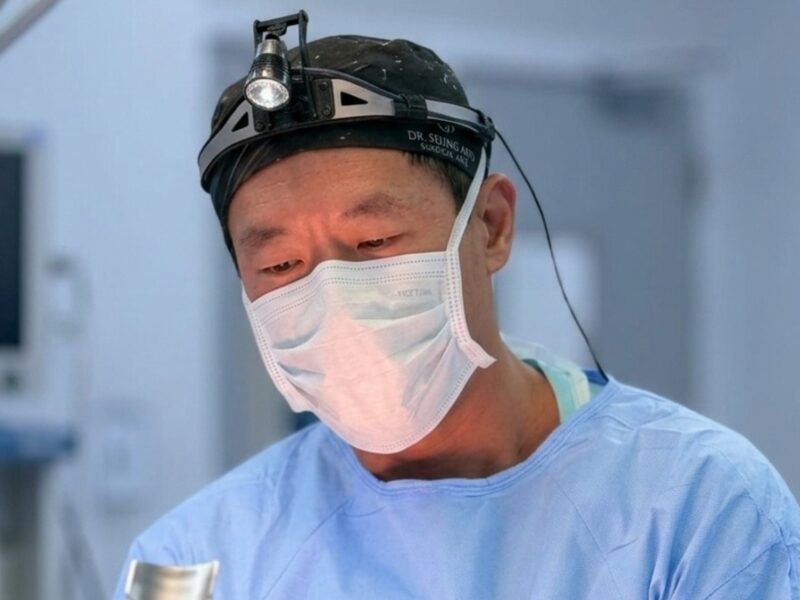 Dr. Seung Lee: ciência, técnica e sofisticação na cirurgia plástica