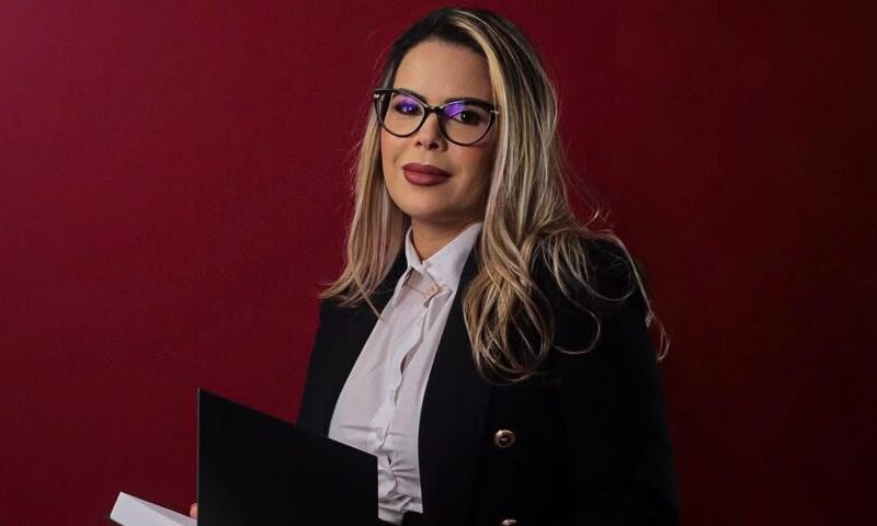 Aos 48 anos, MULHER conquista aposentadoria de R$ 7,3mil com orientação previdenciária de Dra. Ana Almeida